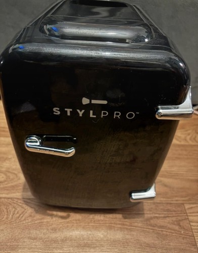 Mini fridge - mini,
